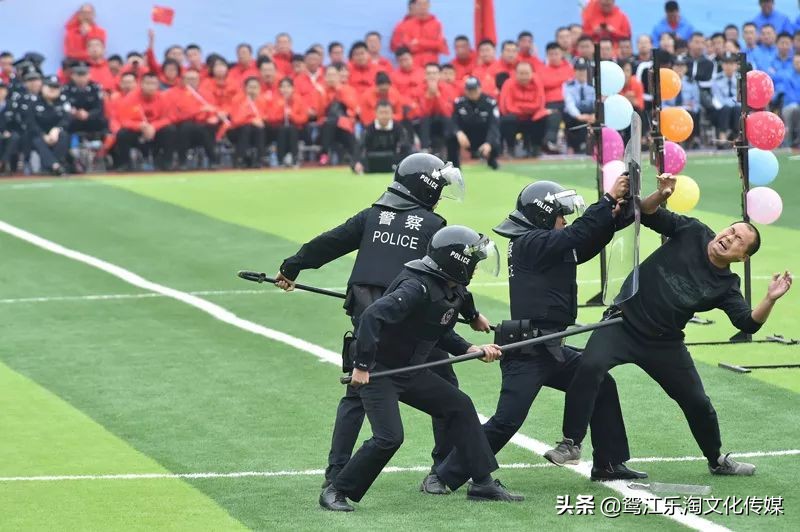 梧州公安演练,全市公安特警比武开幕式