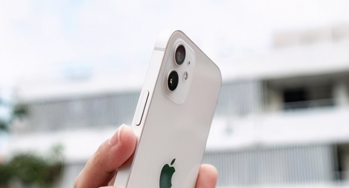 苹果iphone12黑色掉漆吗,苹果12边框掉漆官方回应