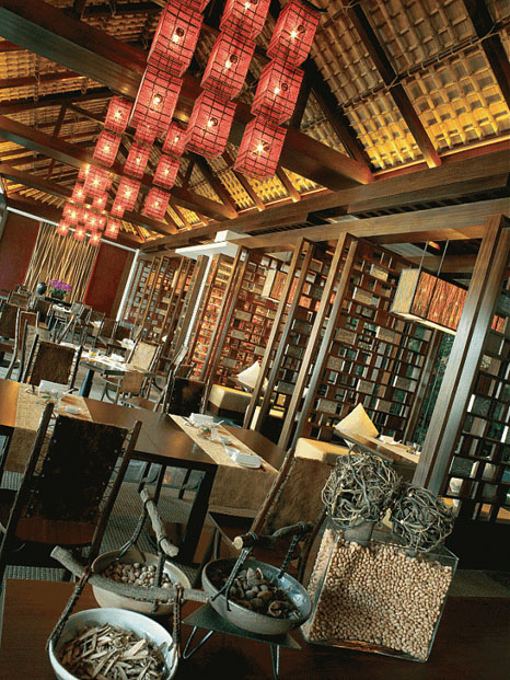 三亚希尔顿酒店多少钱一晚,三亚六月适合旅游度假吗