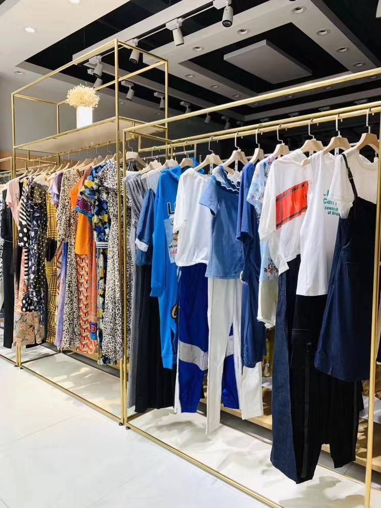 去广州服装批发市场进货攻略,广州园昌服装批发市场短袖拿货