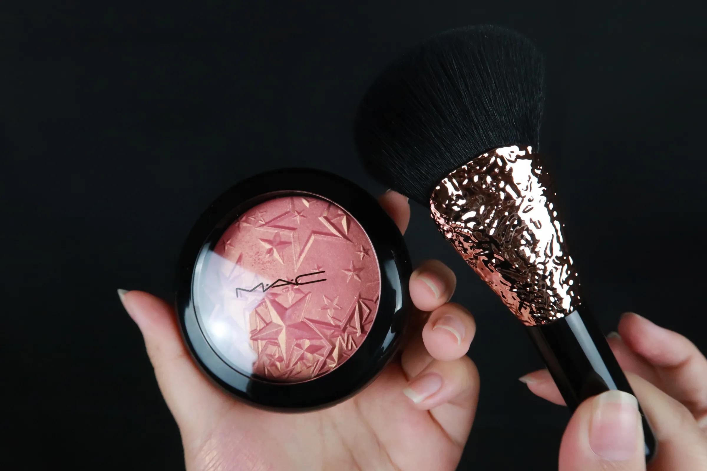 mac圣诞高光peach,macstarquake