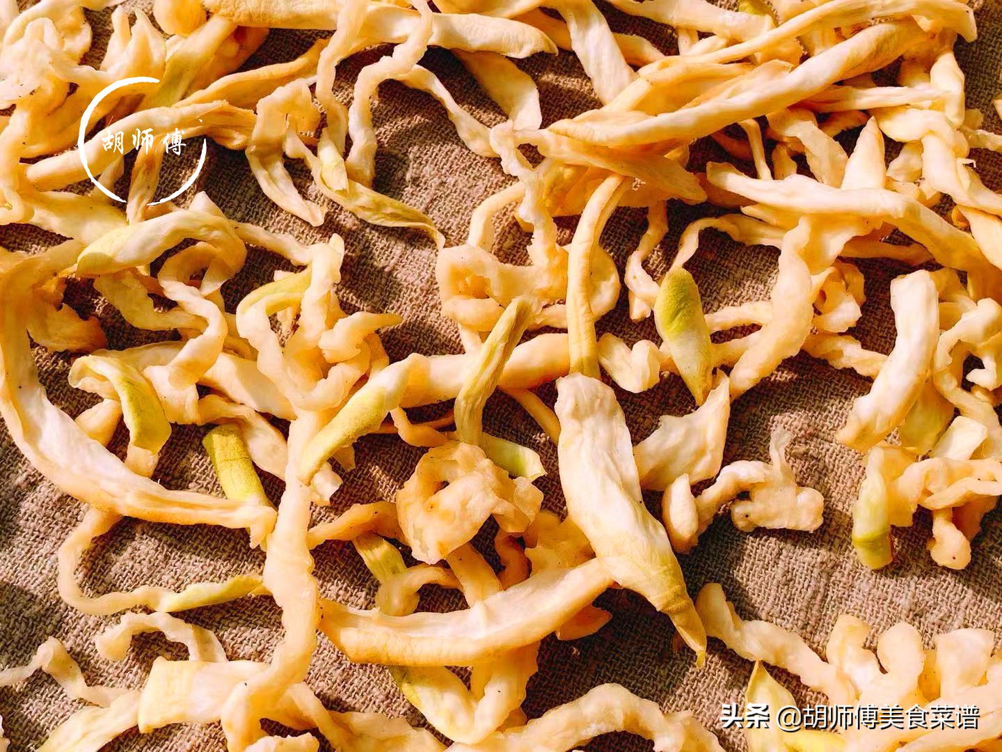 怎样腌糖醋萝卜萝卜干最好吃,腌萝卜干要不要放酱油和味极鲜