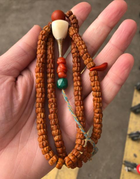 什么手串对自己的运气比较好,2024本命年带什么手串