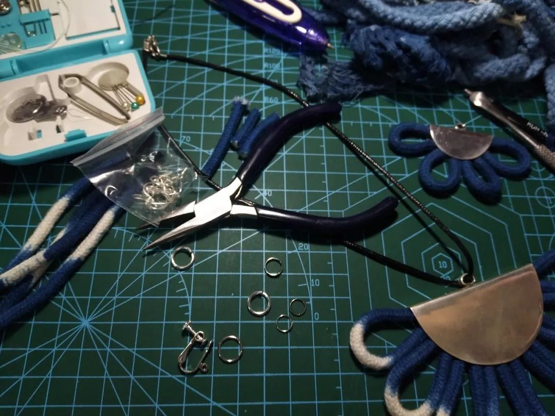 「研究生作品秀」倾尽靛蓝，绳结盘绕，一抹极致