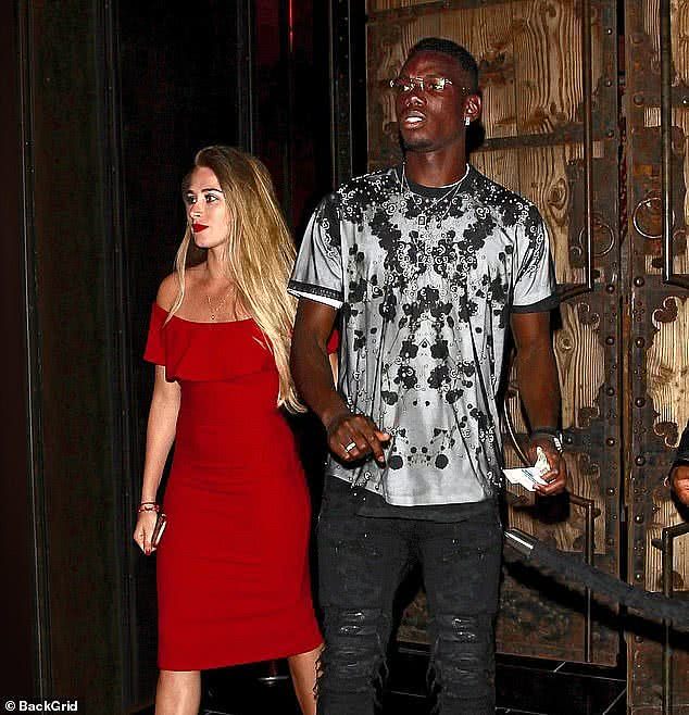 奶爸联队！曼联5人宣布妻子女友有喜，为了奶粉钱也得更努力踢球