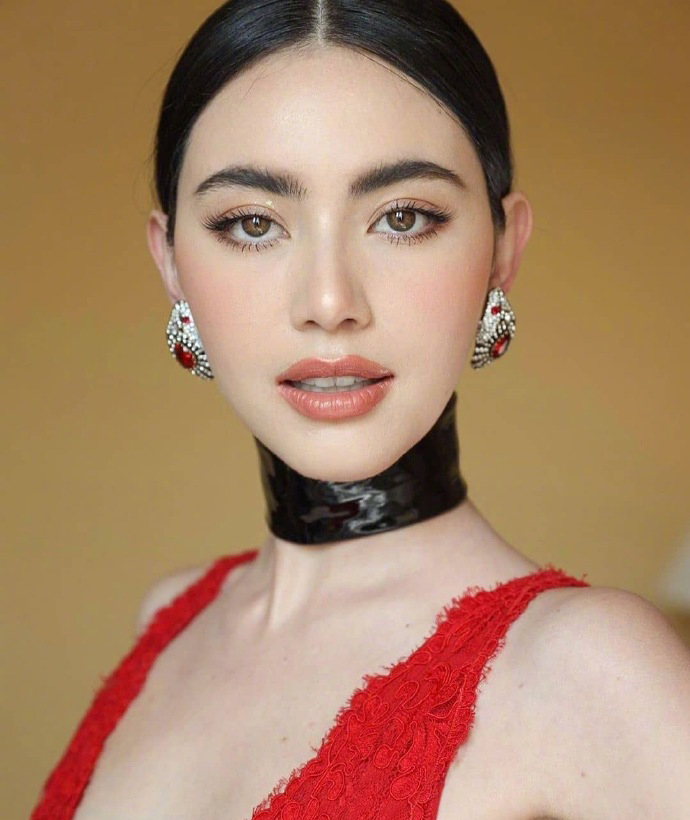 盘点韩国女明星为博眼球有多拼,柳岩泰国明星