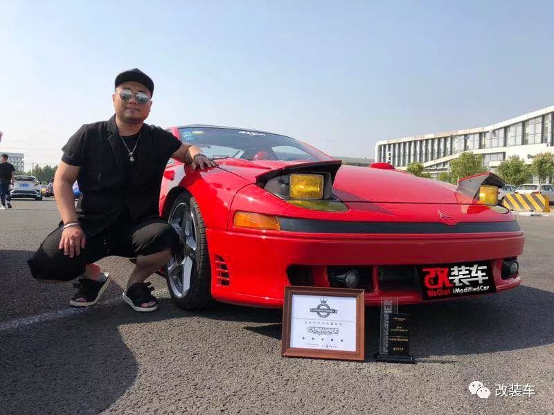 三菱3000gt跑车敞篷版,30万买一台30年前的三菱3000gt