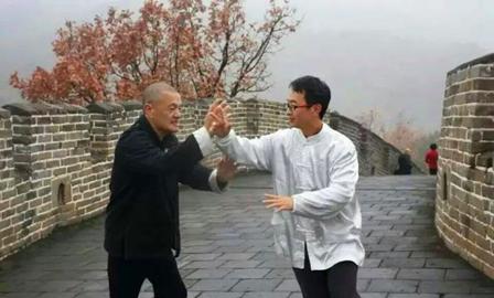 这才是传统武术通背拳,自学太极拳的拳法