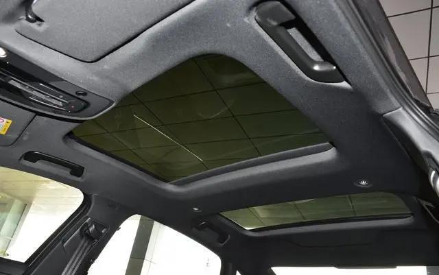 五系a6和e级哪个值得入手,5系e级a6l均顶配