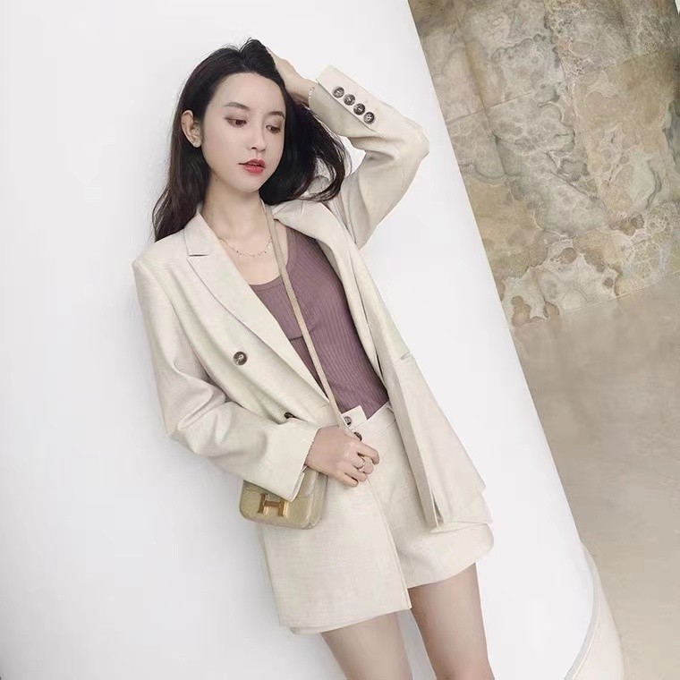 夏季韩系精致的日常通勤穿搭,简约大气的气质通勤风秋季穿搭