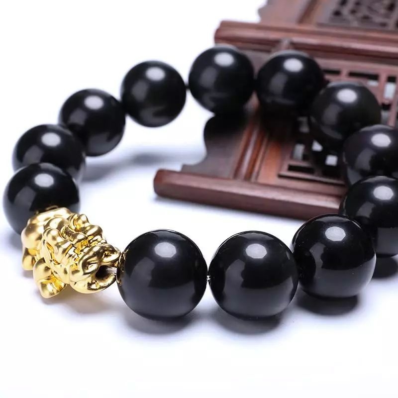 黑曜石是不透光的吗,黑曜石是非均质体吗