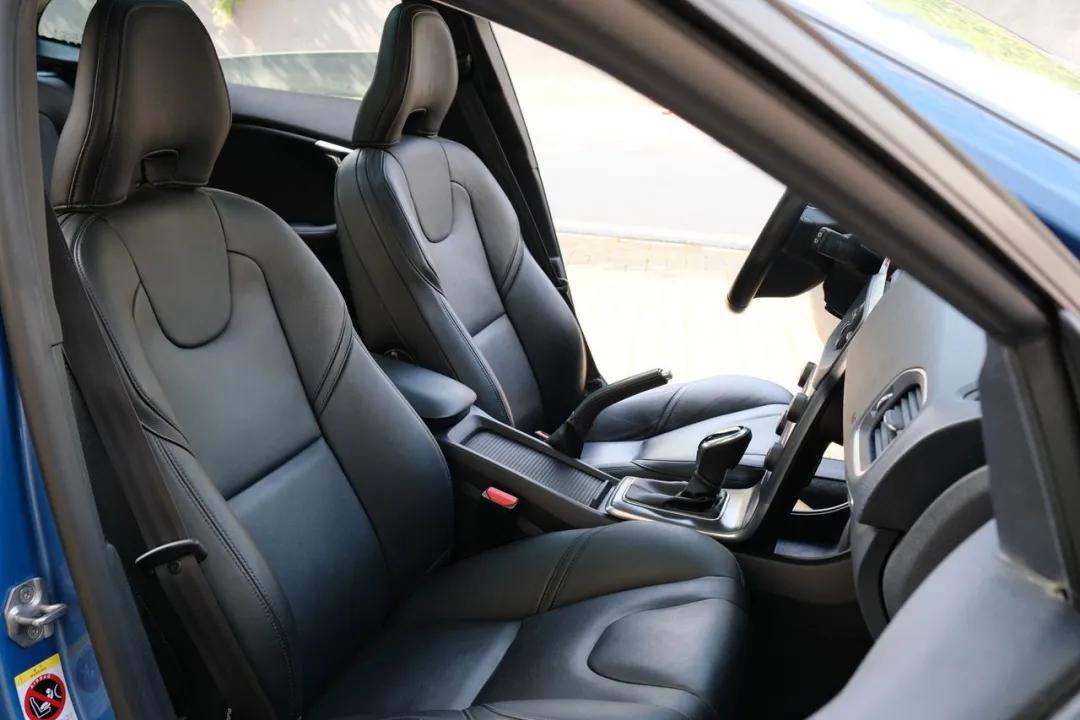 沃尔沃v40二手值得买吗,二手沃尔沃V40值得购买么