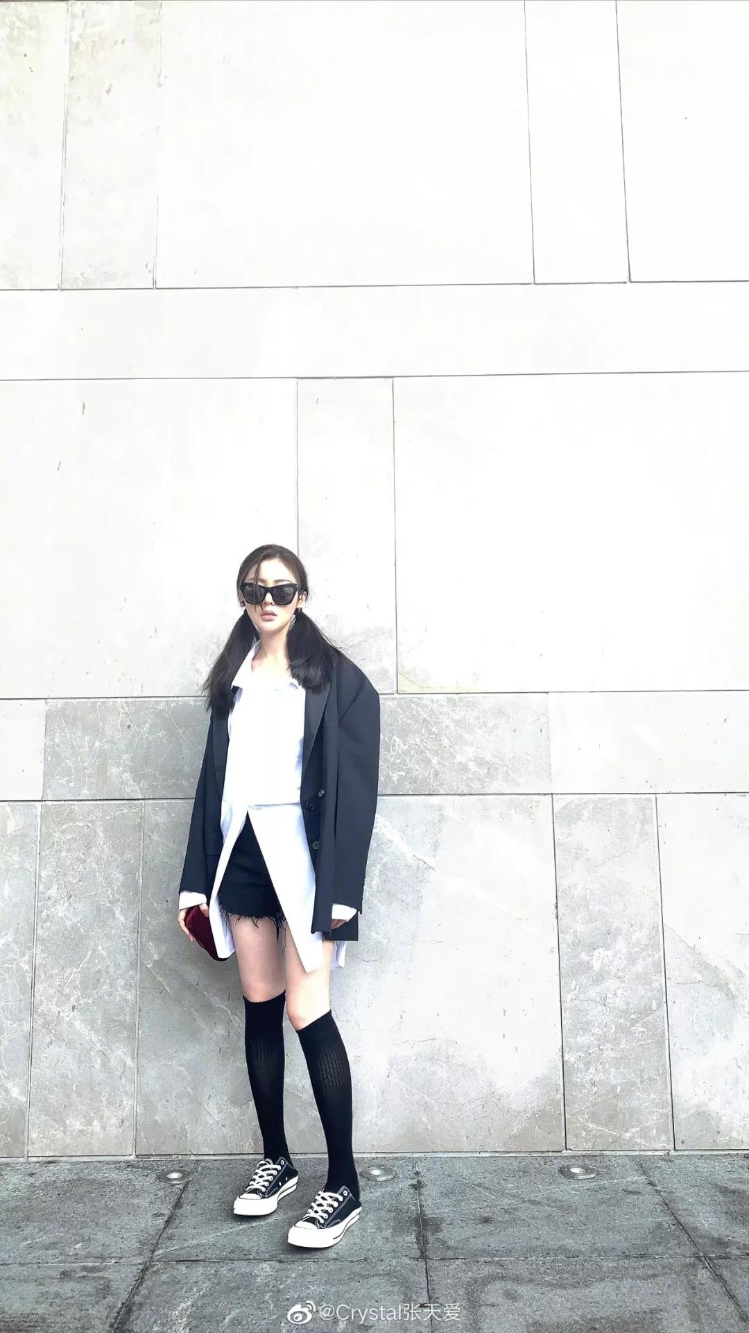 张天爱袜子配拖鞋,张天爱穿的凉鞋