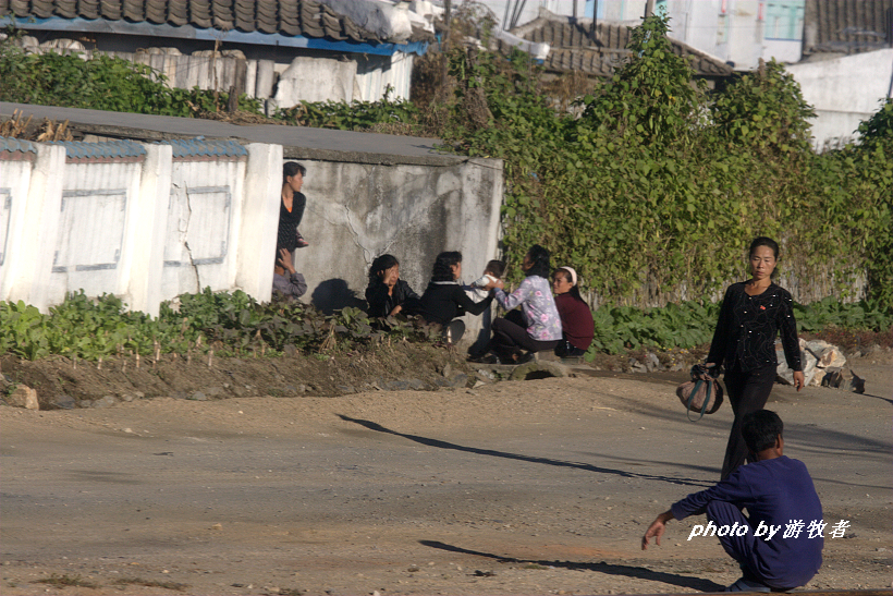实拍朝鲜的村庄，朝鲜农民的生活怎么样？朝鲜城乡差别大不大？