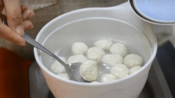福建鱼丸夹心的做法视频教程,补钙最好的鱼丸
