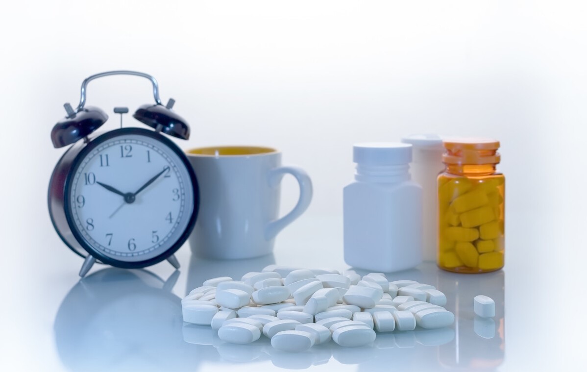 老年人晚上睡不着失眠怎么办,老年人晚上睡不着觉吃什么药调理