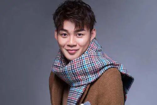 年下男为啥喜欢大龄女,大龄男女的真实感觉