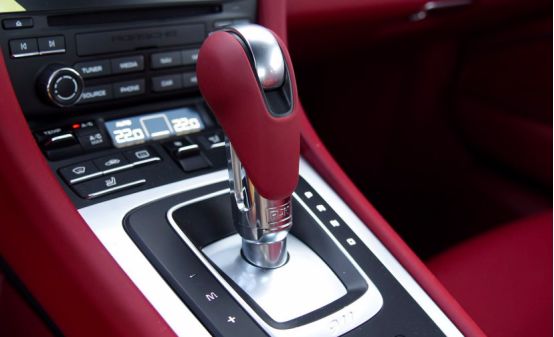 保时捷911跑车回头率,保时捷帕拉梅拉和911回头率