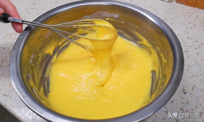 不用烤箱和电饭煲做蛋糕简单教程,如何做蛋糕不用电饭煲也不用烤箱