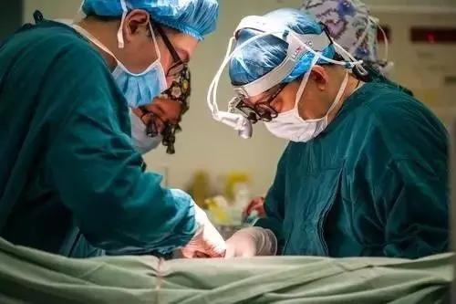 杭州70岁老伯下身长了20cm这东西,因“羞耻”不去医院