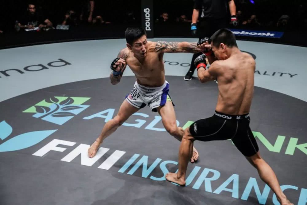 tumi哪款双肩背包好,tumi各型号背包讲解