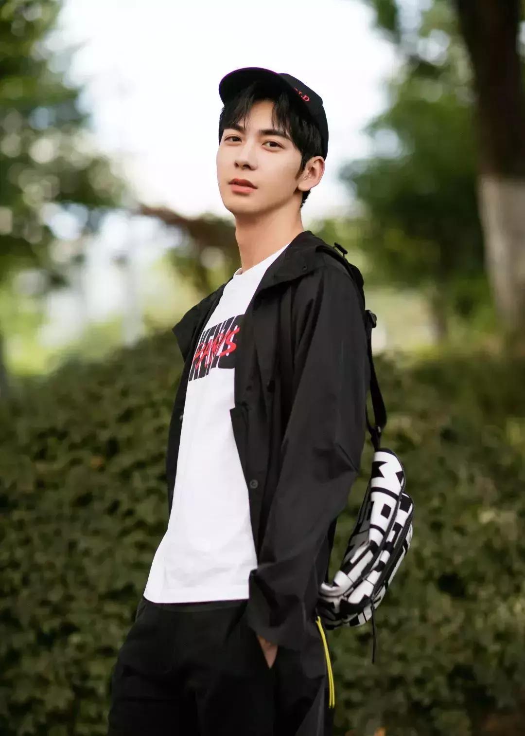 娴极瀹濆吀,娴极瀹濆吀涓婃捣