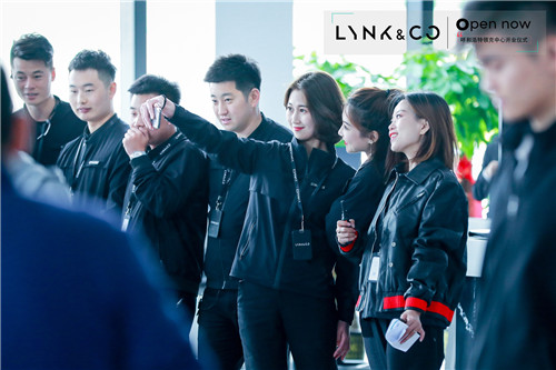 领潮来袭时“克”突击奥捷盈科领克中心盛大开业