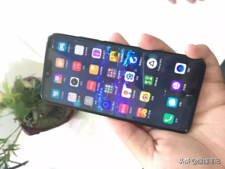 苹果新机降价,华强北二手市场凌乱