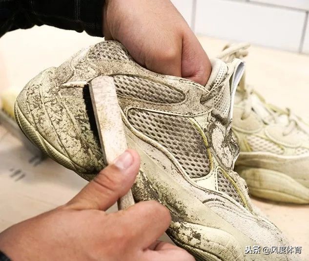 什么鞋子防水且耐穿又好看,防雨的鞋子有哪些