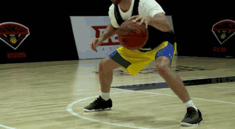 0基础运球教学,打篮球基础运球