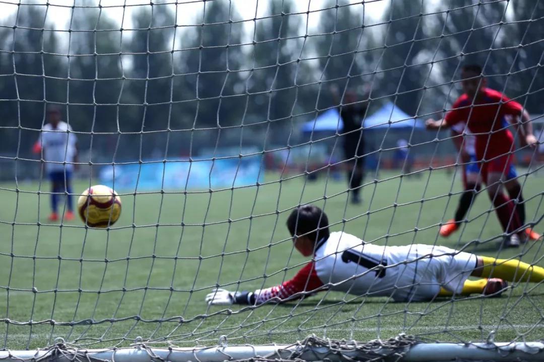 校园足球迈进2.0时代去向何方,校园足球重在基础而非竞技