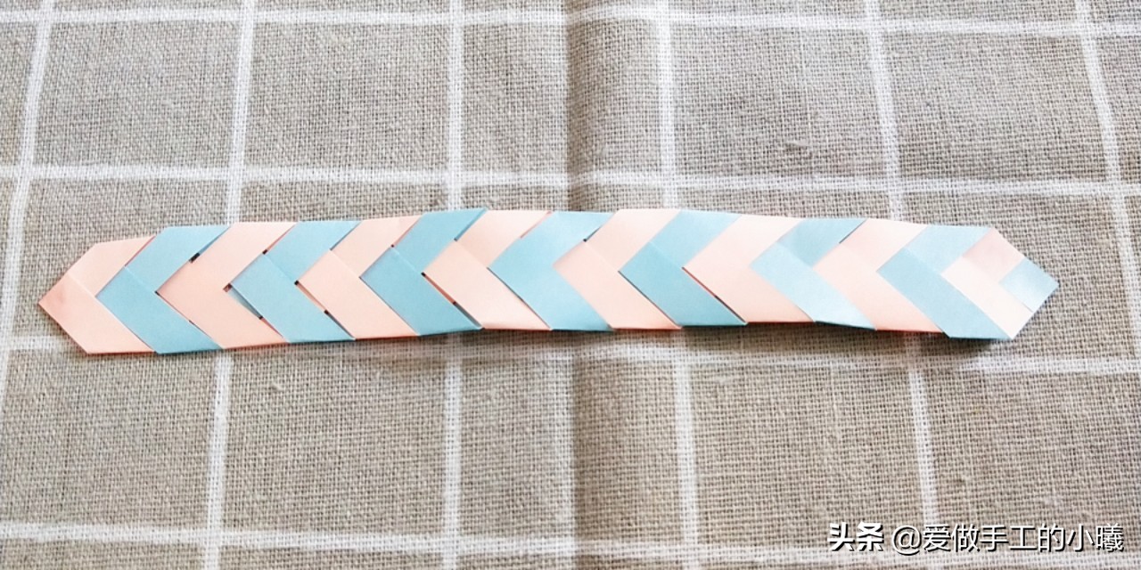 可爱的小熊手环简单手工,小兔子手环手工教程