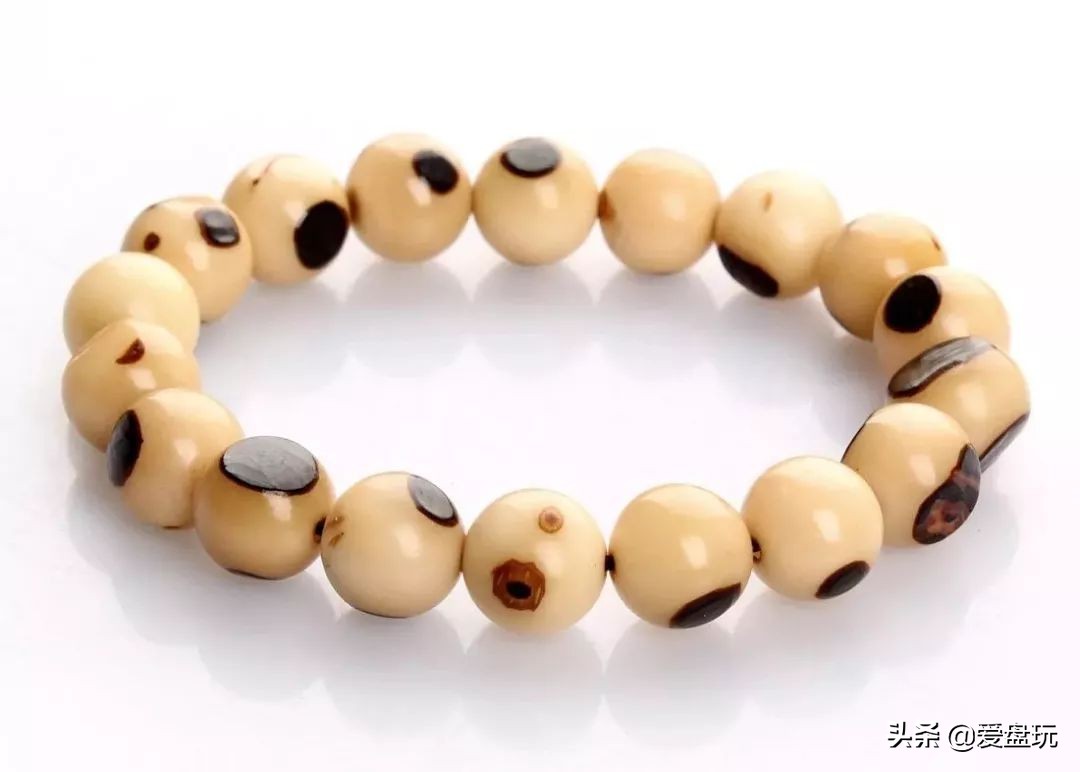 滴血莲花菩提盘玩前后对比效果图,21颗菩提手串盘玩