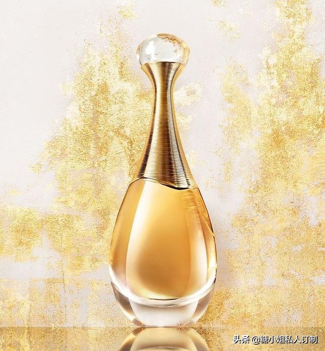 范思哲香水和古驰香水哪个好,古驰香水和迪奥香水哪个好