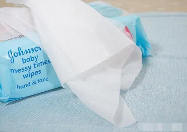 宝宝大便后能用湿巾擦吗,婴儿大便后可以用湿巾吗