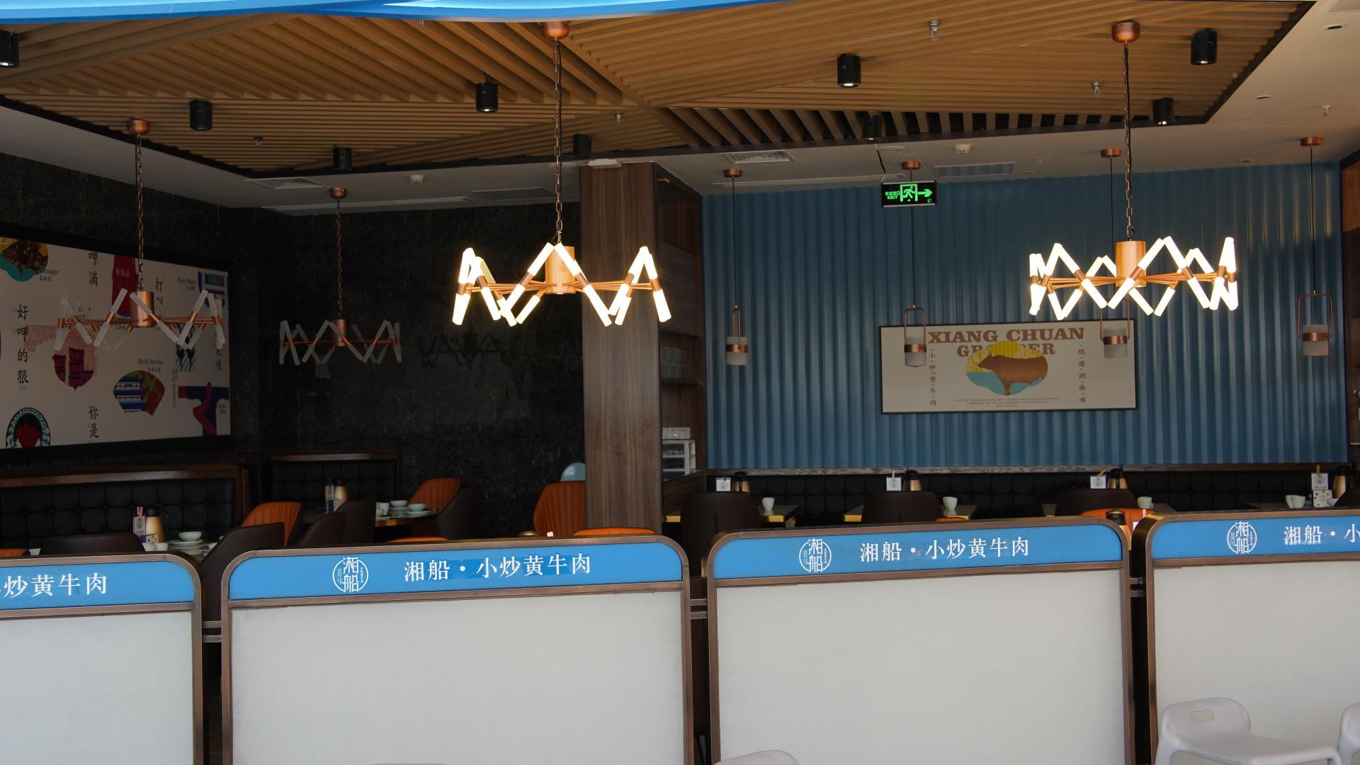 永诺yn35mmf2标准定焦镜头测评,永诺35mmf2和适马35f2对比