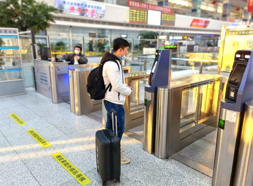 儿童票买成了成人票怎么退票,怎么改签儿童票高铁票