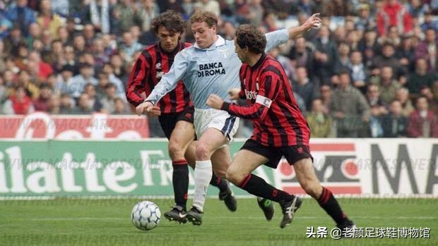 破产酒鬼的球鞋拍卖值6万，加图索的恩人名字成为香港路名