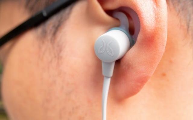 超长续航蓝牙耳机久戴不累防水,可洗澡防水降噪蓝牙耳机