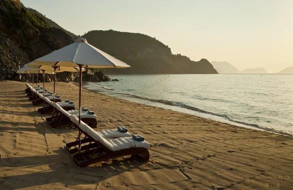 越南芽庄最便宜的海滨之城,芽庄美人湾海滨沙滩