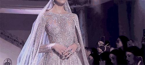 万元包包lv,lv包为何是奢侈品