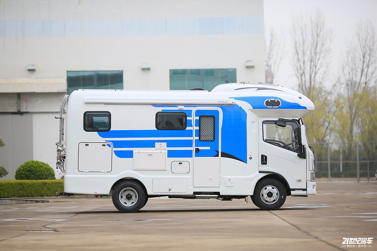 新飞轻卡h300房车价格是多少,新飞轻卡房车h300驾驶感受