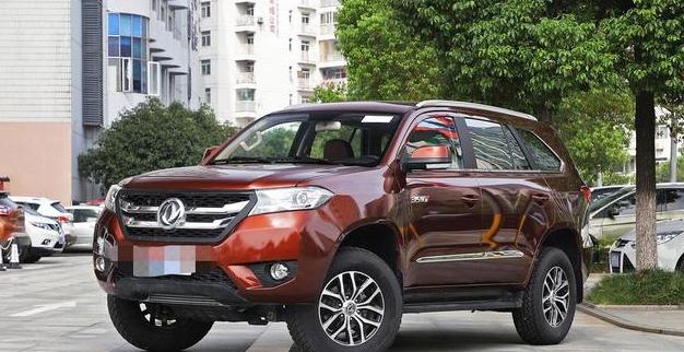 御风s16自动两驱旅行版,定位为一款紧凑级suv