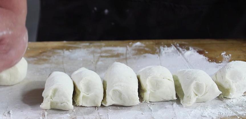 土豆牛肉煎饼家常做法,给小孩做牛肉煎饼怎么做