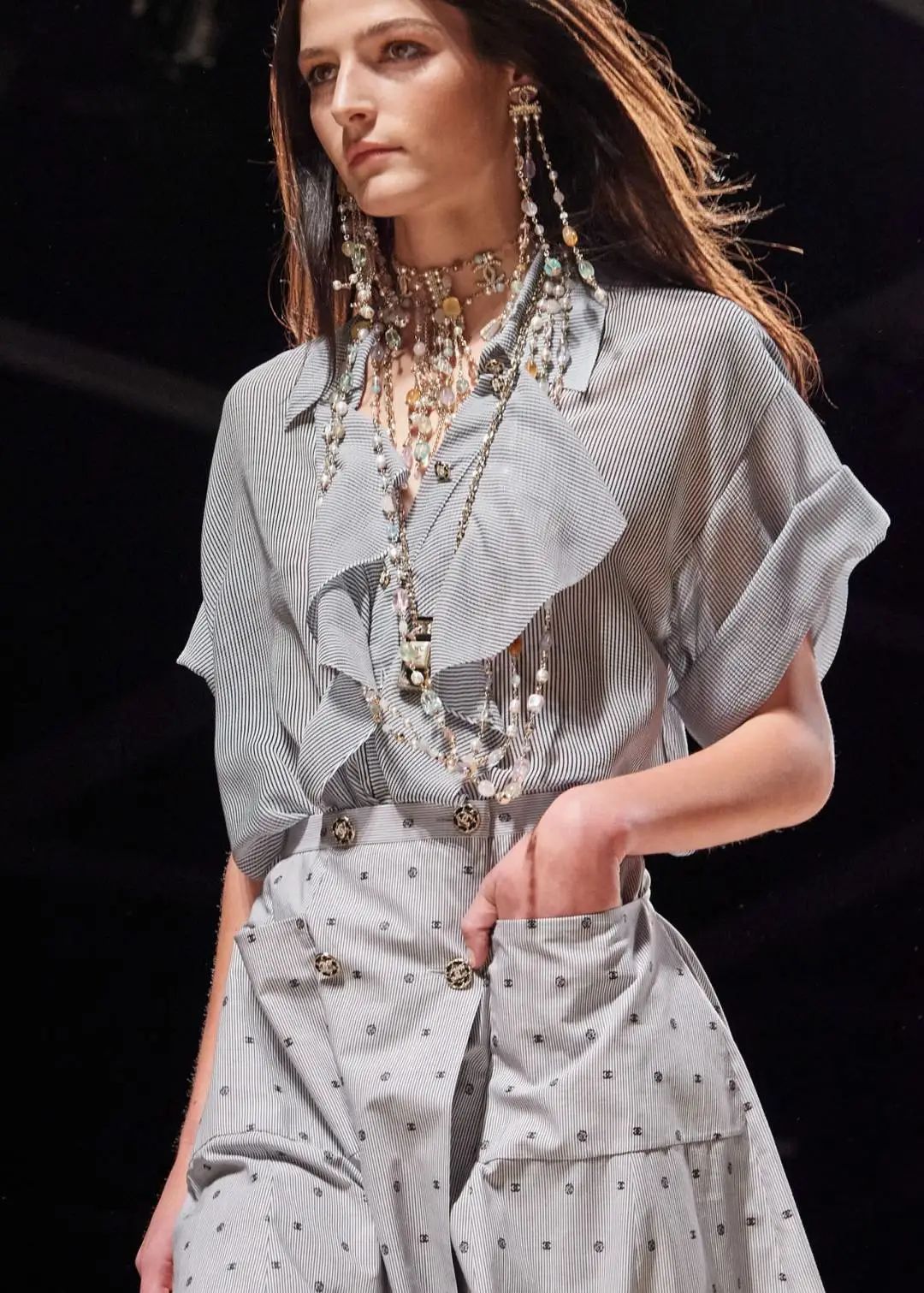 上海百场大秀时装周,百场大秀上海时装周