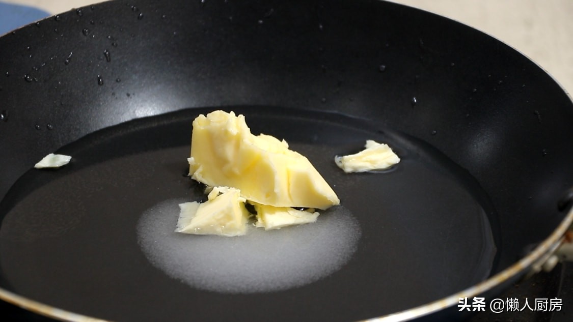 不用和面就可以吃到酥脆的小油条,外国人吃中国的油条配豆浆