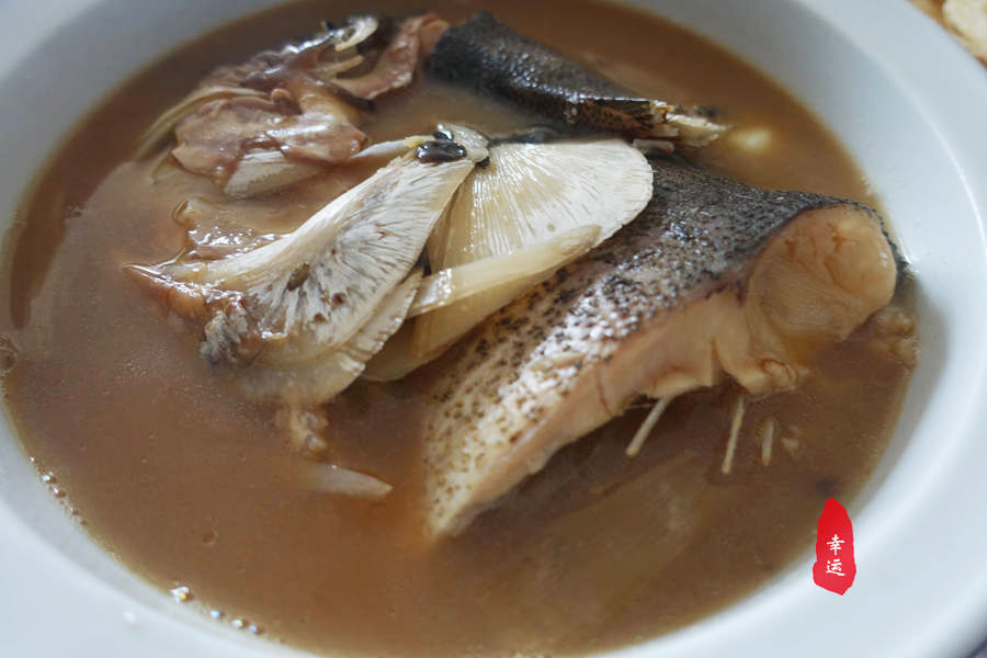 家庭版鱼头泡饼视频,鱼头泡饼的家常做法鱼头嫩滑好吃