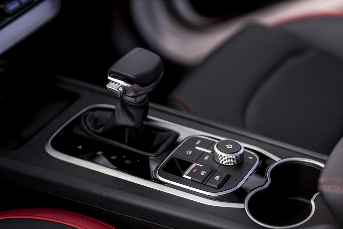 凯翼炫界底盘高强度钢图解,凯翼炫界越野测试