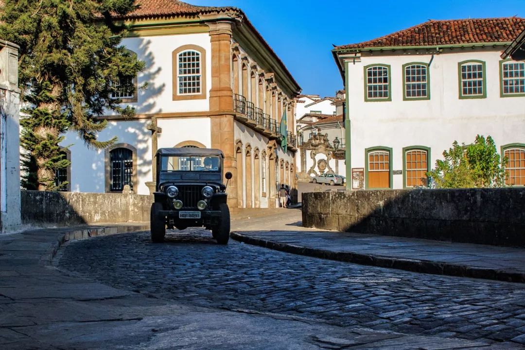 宸磋タ瓒崇悆鏃呮父,宸磋タ妗戝反娴锋哗鏀荤暐