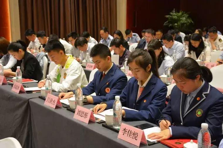 经开一中报名须知,叮咚您的备考秘籍已送达